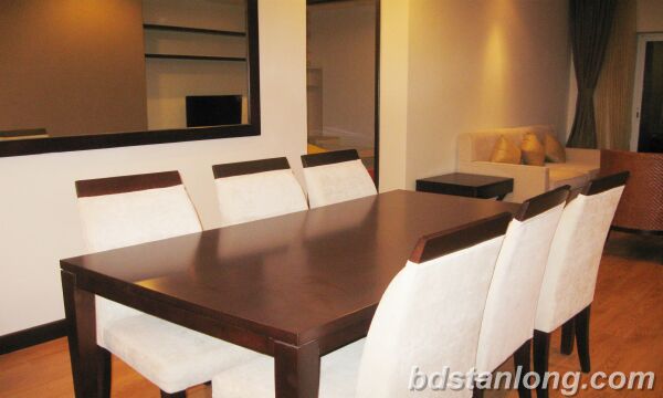  03 bedrooms apartment for rent at Hoa Binh Green
