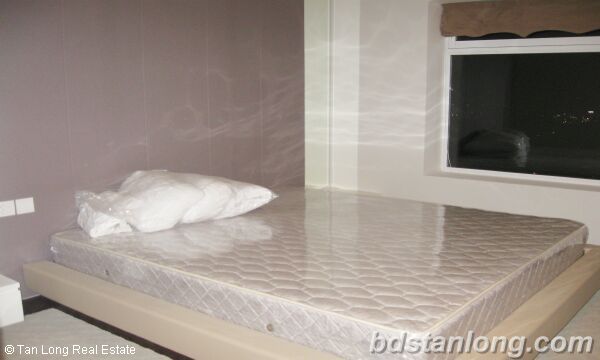 03 bedrooms apartment for rent at Hoa Binh Green 5