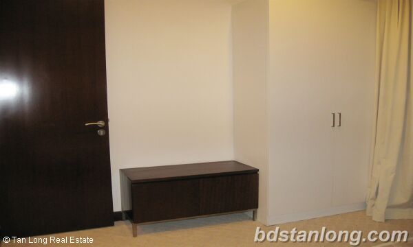 03 bedrooms apartment for rent at Hoa Binh Green 8