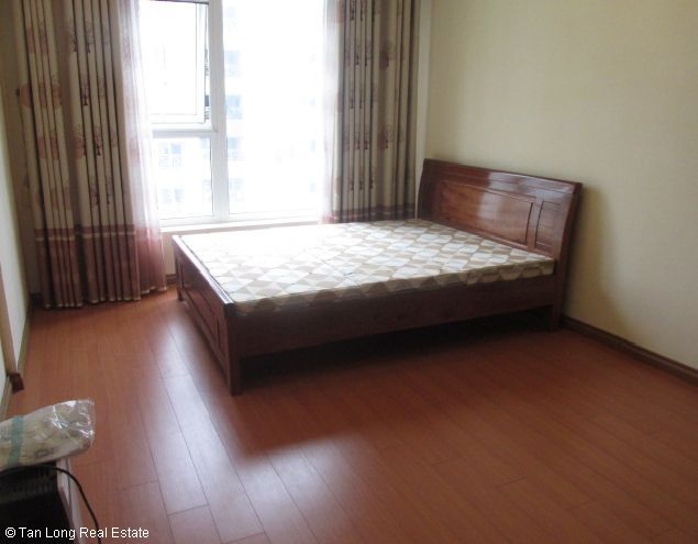 03 nice bedrooms apartment rental in N05 Trung Hoa Nhan Chinh 1000 USD 7