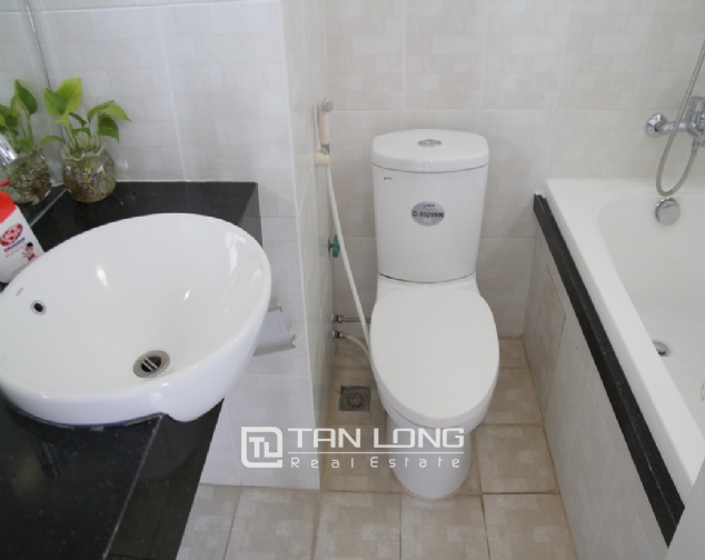 1 bedroom apartment for rent on Nguyen Chi Thanh 6