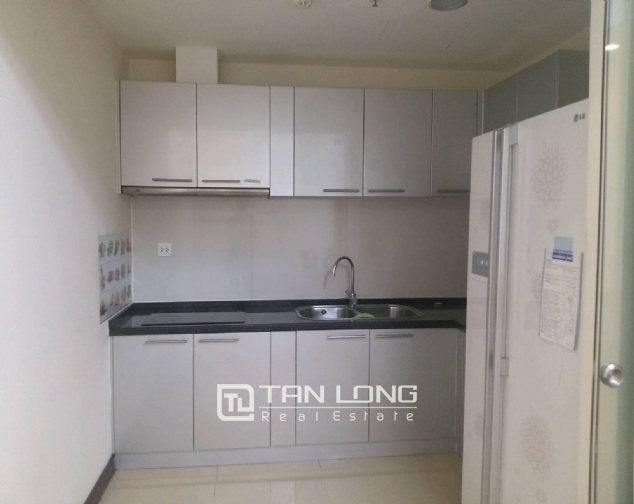 $1,000 – 2 Bed / 2 Bath apartment for rent with South-East balcony direction 5