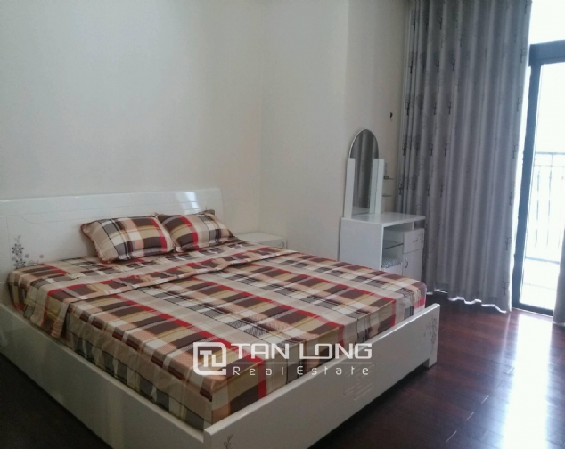 $1,000 – 2 Bed / 2 Bath apartment for rent with South-East balcony direction 4