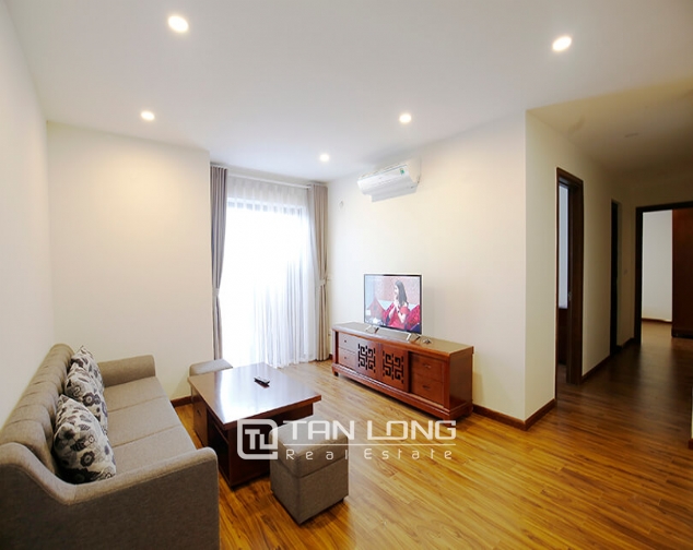2 bedroom apartment for rent in Lac Hong Building, Tay Ho street 2