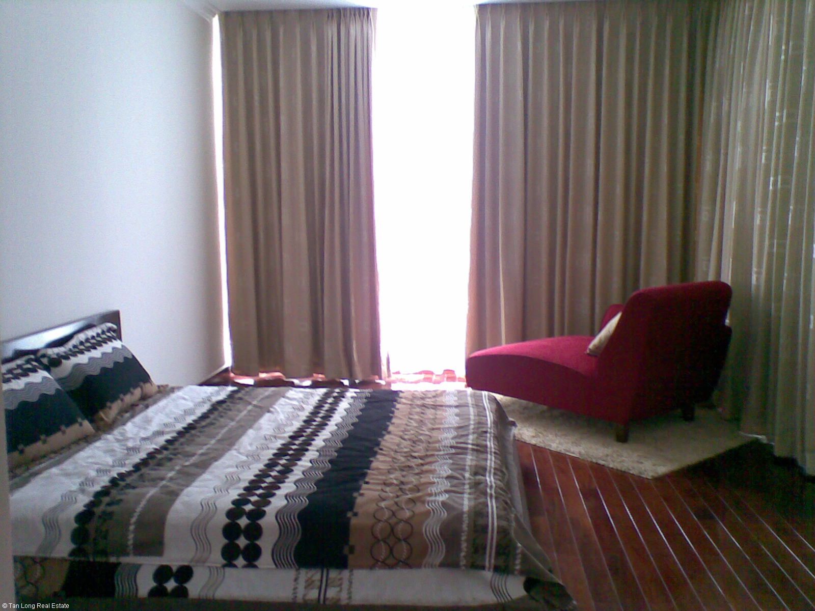 2 bedroom apartment for rent in Vincom Center, Mai Hac De str, Hai Ba Trung dist 7