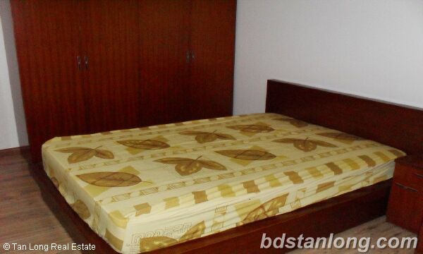 2 bedroom apartment for rent in Vuon Xuan building, Dong Da, Ha Noi 5