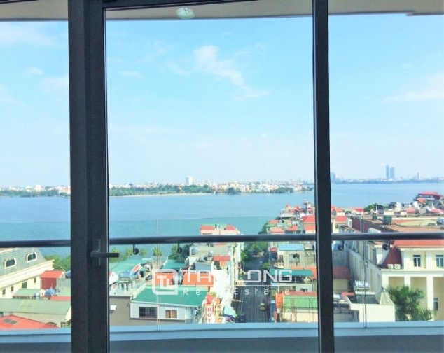 2 bedroom apartment with lakeview for rent in Watermark, Tay Ho dist, Hanoi 1