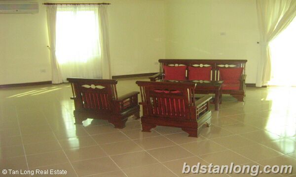 2 bedrooms apartment for rent in Thang Long international village 1