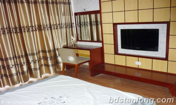 2 bedrooms apartment for rent in Vimeco building, Cau Giay 9