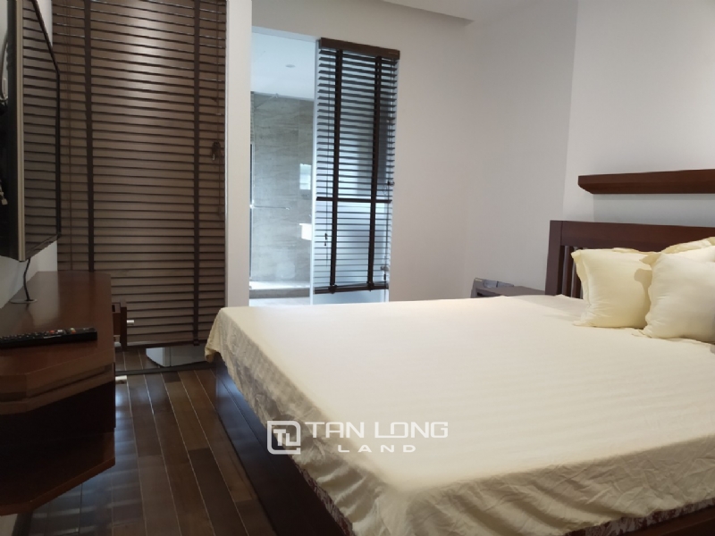 2 bedrooms apartment for rent in Xuan Dieu street, Tay ho district 6