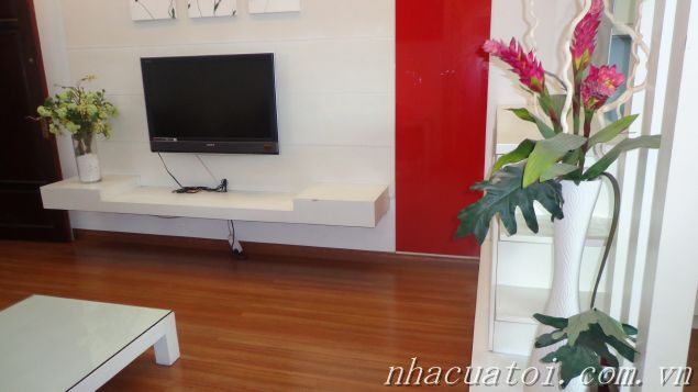 2 nice bedrooms apartment for rent in 671 Hoang Hoa Tham street