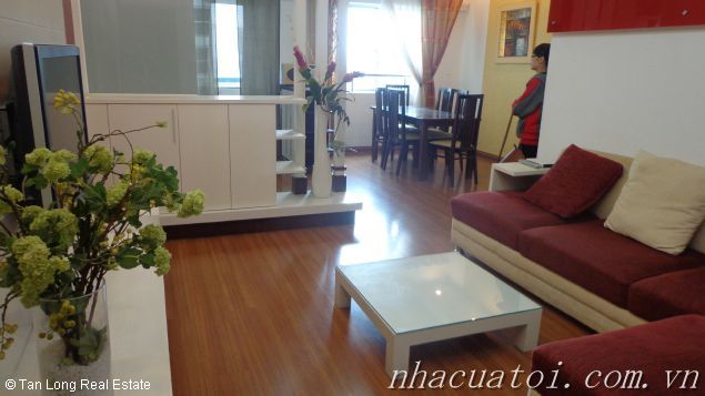 2 nice bedrooms apartment for rent in 671 Hoang Hoa Tham street 1