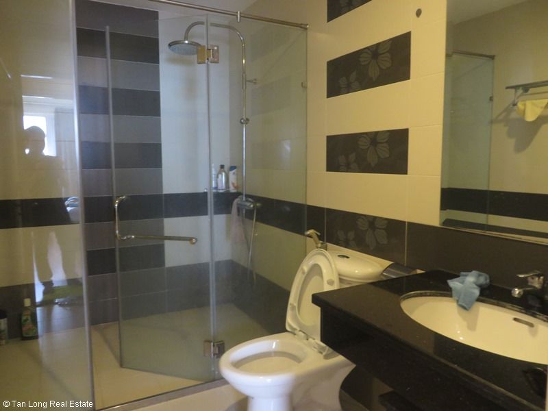 3 bedroom apartment for lease in M5 Nguyen Chi Thanh, Dong Da dist 10