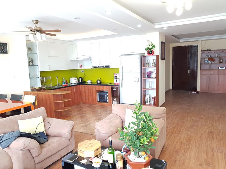 3 bedroom apartment for rent in lane 210 Doi Can