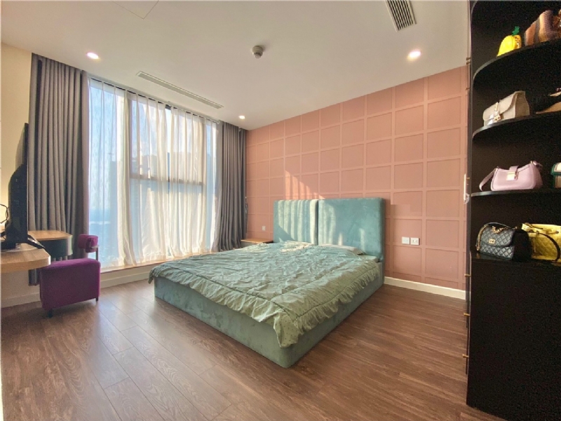 3 bedroom apartment for sell on the high floor in S6 Sunshine city 10