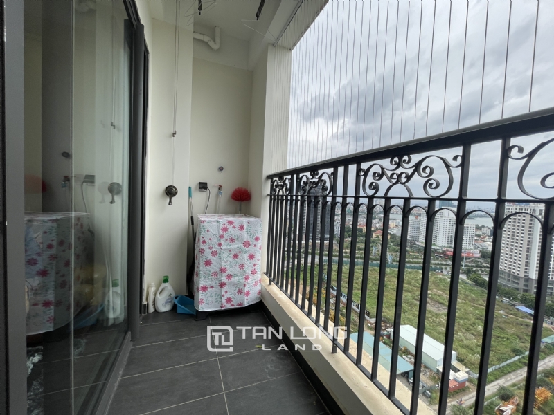 3 bedroom apartment fully furnished with great view for rent in Sunshine Riverside 6
