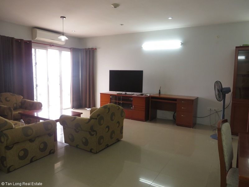3 bedroom flat for lease in M5 Nguyen Chi Thanh, Dong Da dist, $900 2