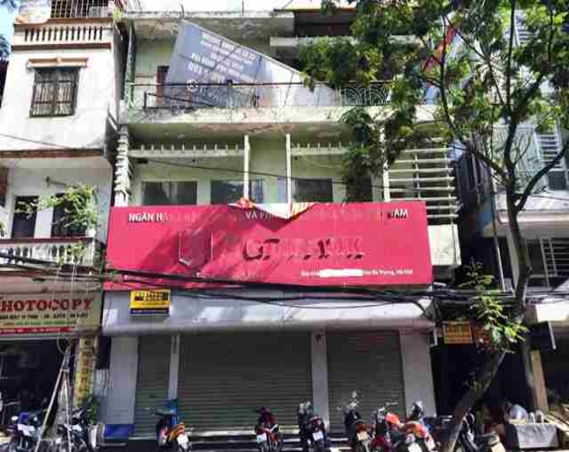 3 storey house for lease, 100m2 each, bright balcony on Han Thuyen Street 1