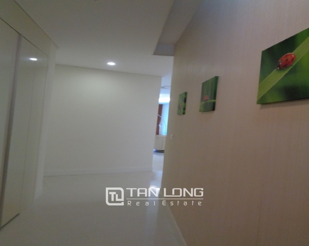 4 Bed/3 Bath apartment for rent at Keangnam with modern furniture and lovely view 1
