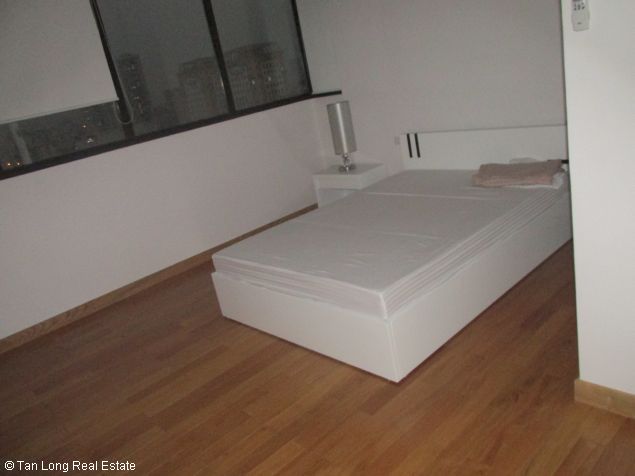 4 bedroom flat for lease in Dolphin Plaza, Hanoi, basic furniture 6