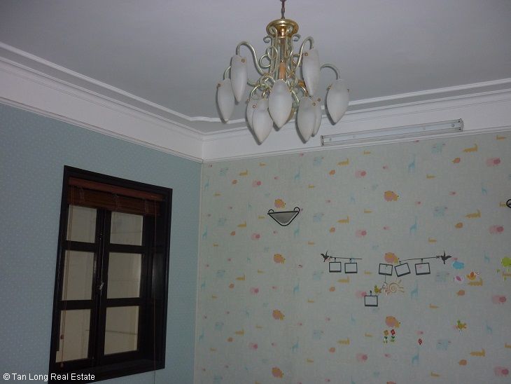 4 bedrooms, a refurbishing unfurnished house to rent on Hoang Quoc Viet street, Cau Giay district 6
