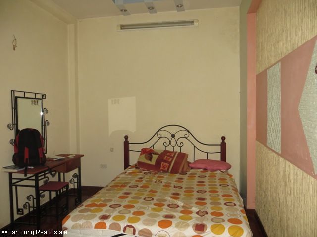4 fully furnished house to rent on Tran Duy Hung street, Trung Hoa Nhan Chinh area, Cau Giay district 10