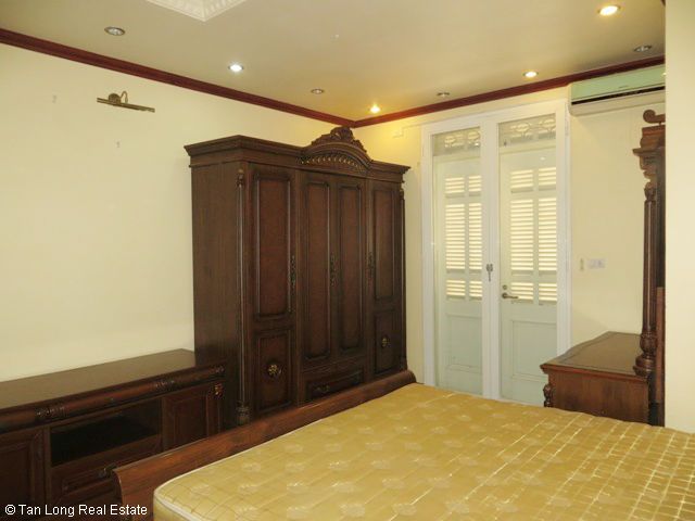 5 bedrooms, a nice house for rent on Trung Kinh street, Yen Hoa, Cau Giay district 10