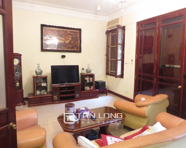 6 bedroom villa for lease in Hoang Hoa Tham str, Ba Dinh dist, Hanoi 4