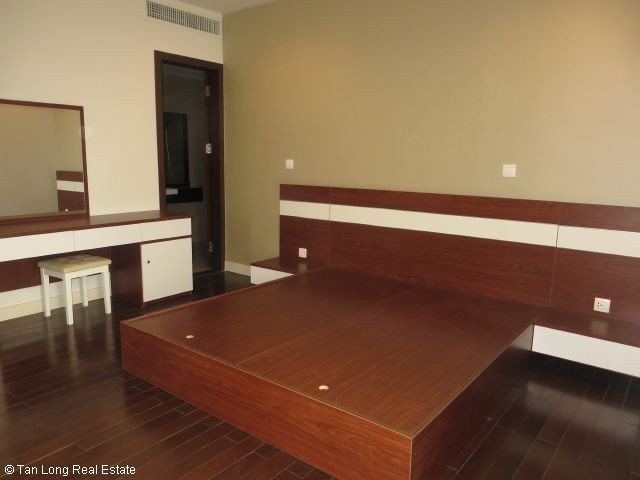 A beautiful 3 bedrooms apartment for rent in Lancaster, Ba Dinh district, Ha Noi 7
