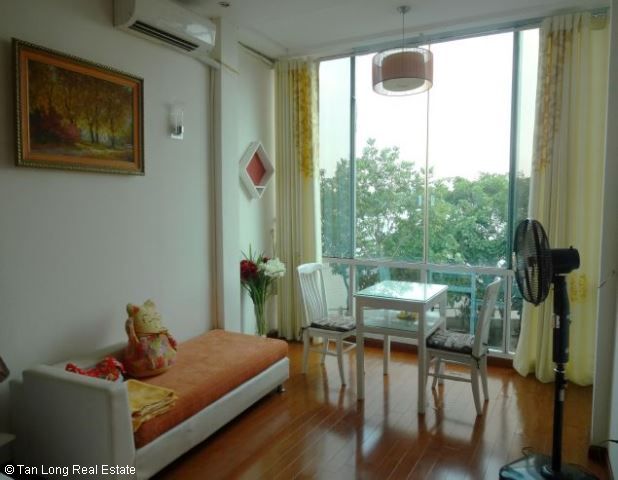 A nice studio apartment for rent in Tay Ho dist, Ha Noi 2