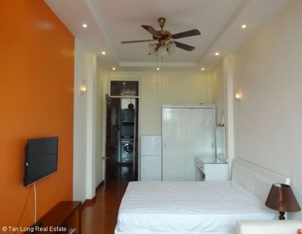 A nice studio apartment for rent in Tay Ho dist, Ha Noi 4