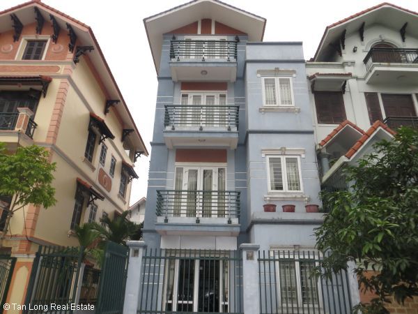 A quite almost furnished 5 bedroom house to rent in Sai Dong, Long Bien district, Hanoi 1