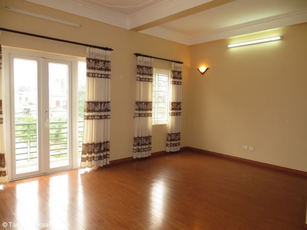 A quite almost furnished 5 bedroom house to rent in Sai Dong, Long Bien district, Hanoi 1