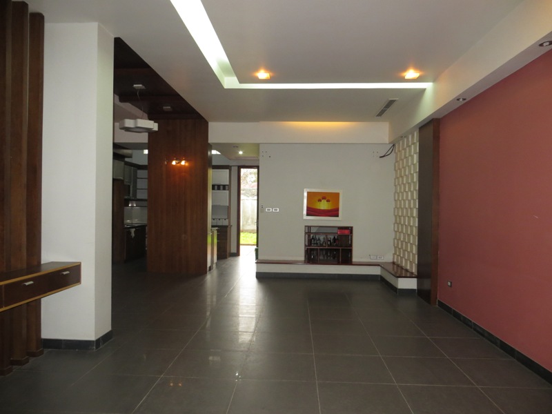 A semi furnished 5 bedroom house to rent on Pham Hung street, My Dinh 2, Nam Tu Liem district