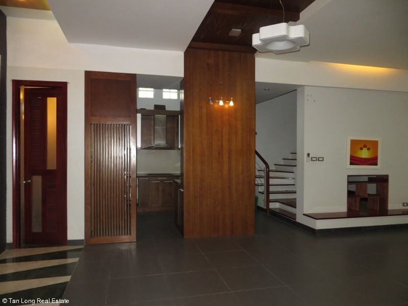 A semi furnished 5 bedroom house to rent on Pham Hung street, My Dinh 2, Nam Tu Liem district 4