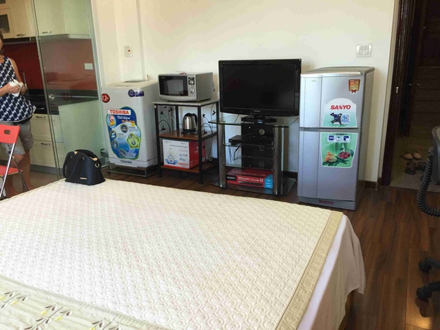 Nice studio serviced apartment rental in Mai Hac De, $800/month 