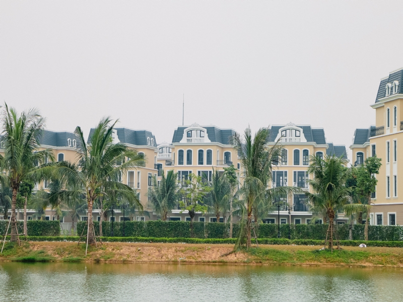 A stunning waterfront villa for sale in Vinhomes Ocean Park 2 The Empire - Ngoc Trai subdivision 2