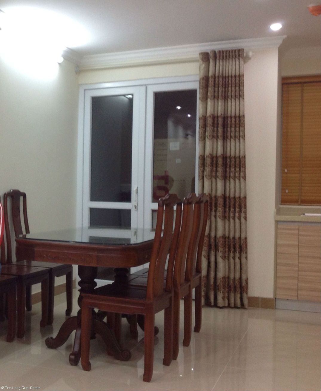 Airy 3 bedroom apartment for lease in Green Park Tower, Cau Giay district 6
