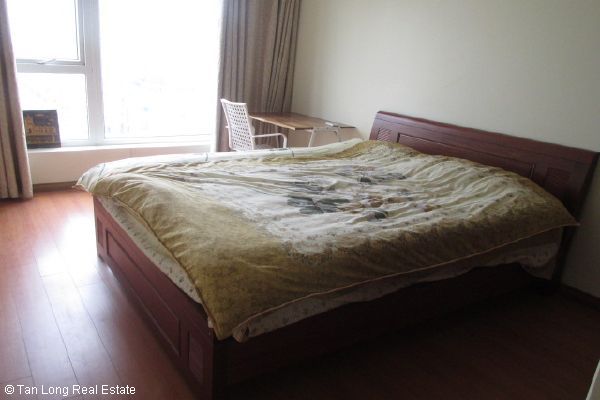 Airy apartment for rent in N05 Cau Giay 1