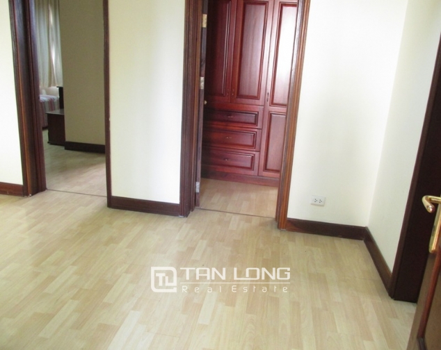Amazing 3 bedroom apartment for rent in Thanh Cong, Dong Da district 8