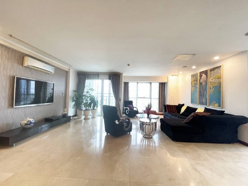 Amazing golf - view 267SQM apartment in The Link Ciputra for rent 4