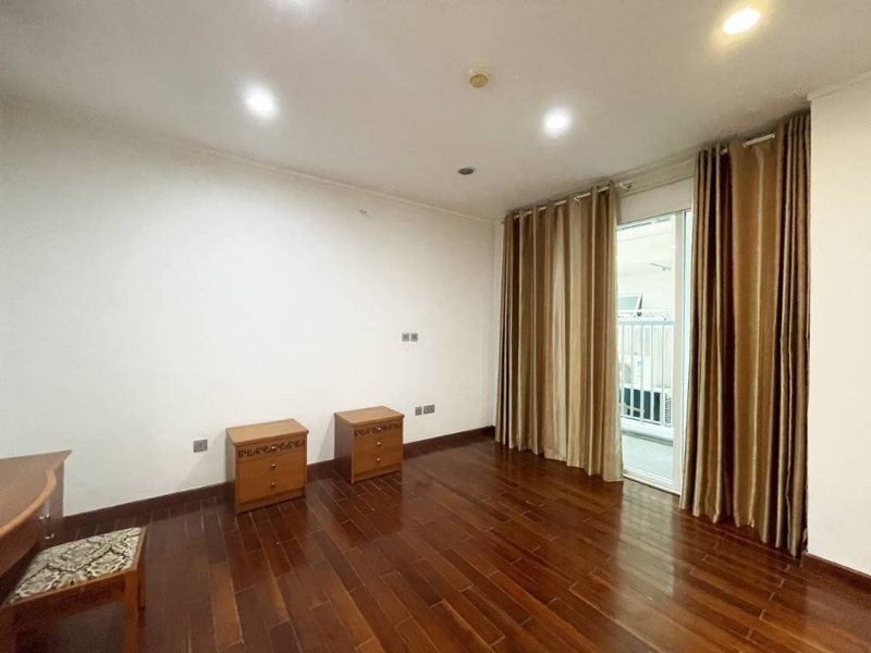 Amazing golf - view 267SQM apartment in The Link Ciputra for rent 21