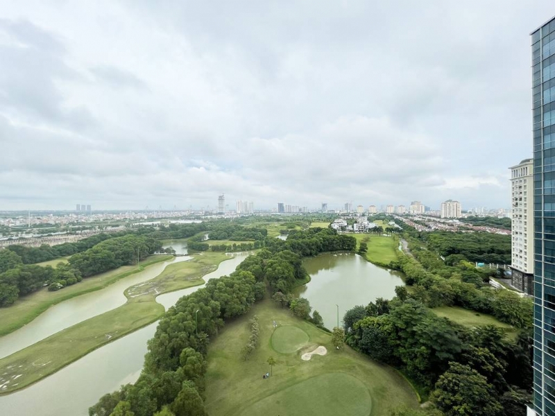 Amazing golf - view 267SQM apartment in The Link Ciputra for rent 40