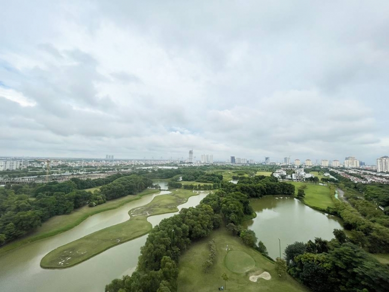 Amazing golf - view 267SQM apartment in The Link Ciputra for rent 41