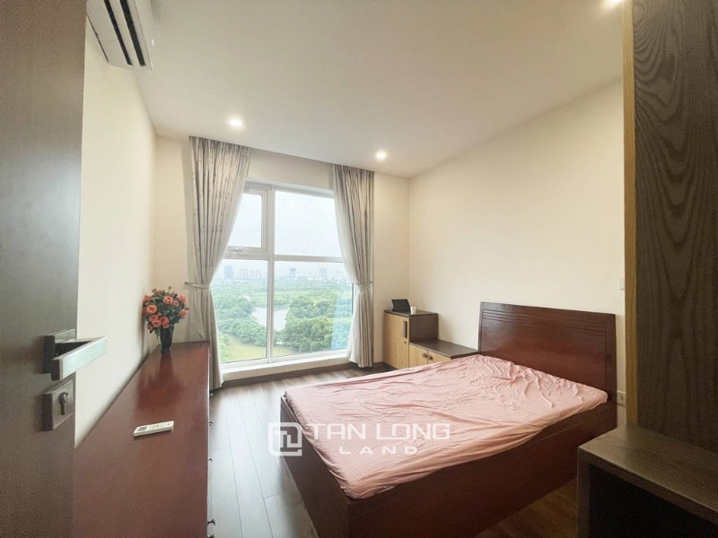 Amazing golf - view apartment for rent at L4 Ciputra 14
