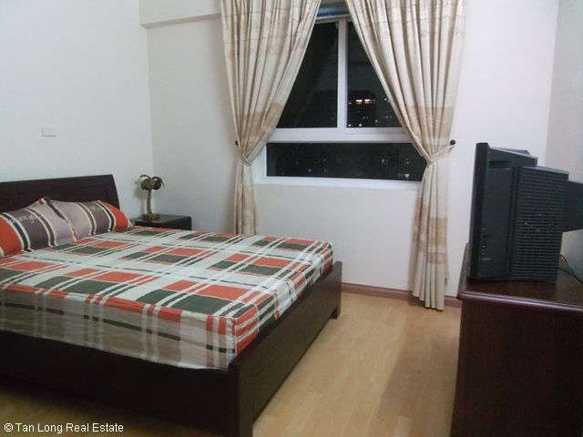 An elegant and spacious 2 bedroom apartment for rent in 34T, Trung Hoa Nhan Chinh, Cau Giay District 6