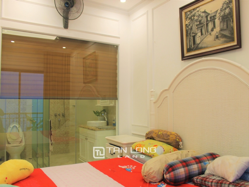 An Elegant Duplex Villa for rent with high-end furniture and elevator in Vinhomes The Harmony 3