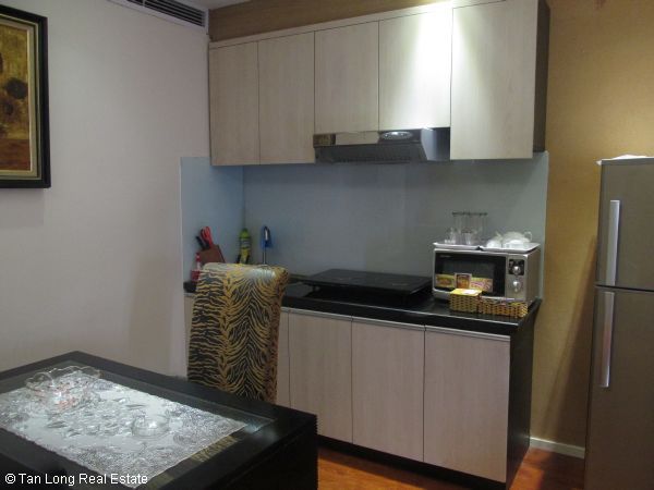 An nice apartment on the 5th floor availble for rent of a apartment rental services such as luxury 5-star hotel in the Old Quarter, Hoan Kiem, Ha Noi. 5