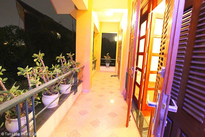 An outstanding 5 bedroom villa for rent in Nguyen Khanh Toan street, Cau Giay. 9