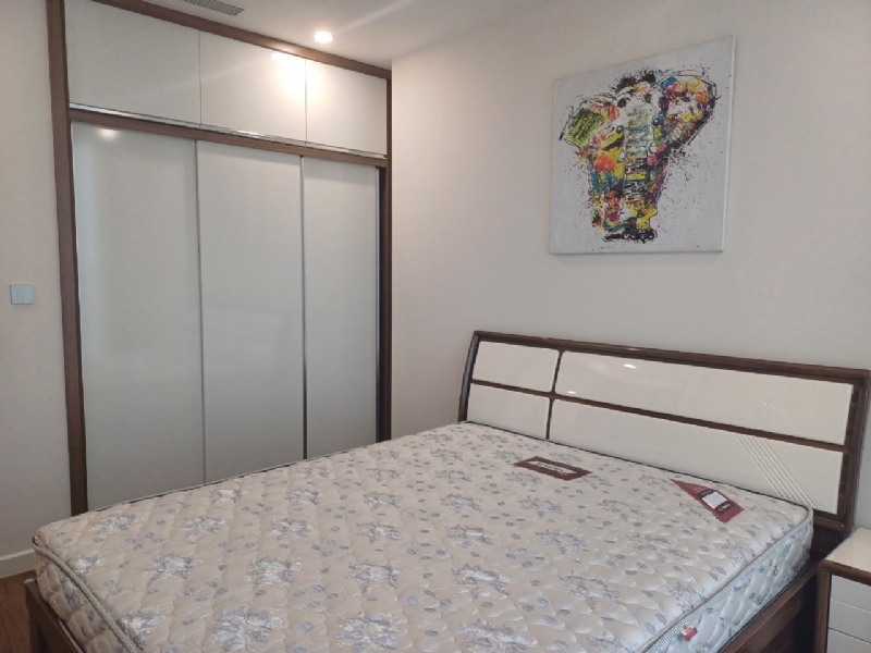 Apartment for lease 3 bedrooms 02 bathrooms located in S2 Sunshine City 12